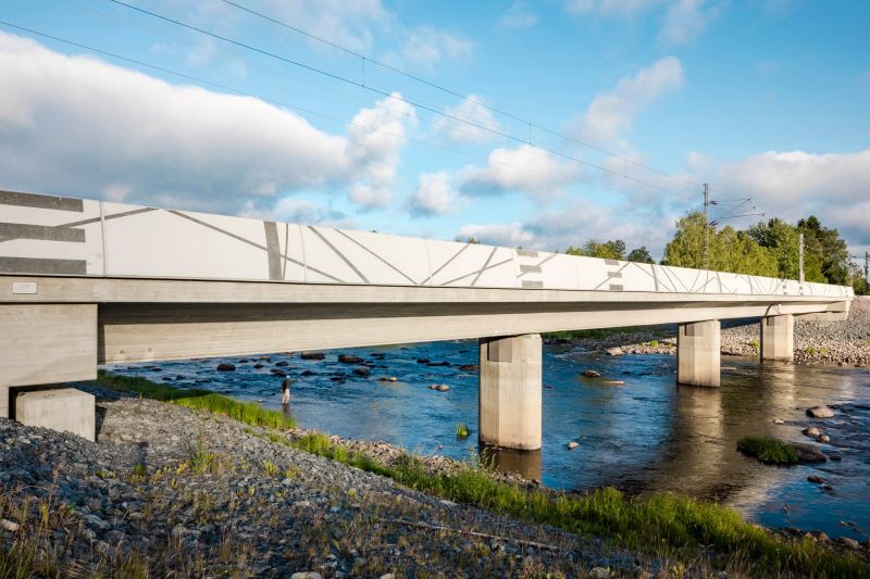 Graphic Concrete Pyhäjoki Railway Bridge